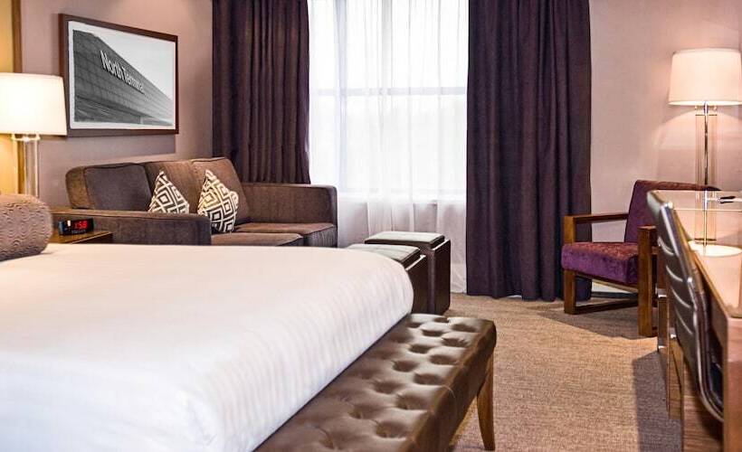 Номер Стандарт, Sandman Signature London Gatwick