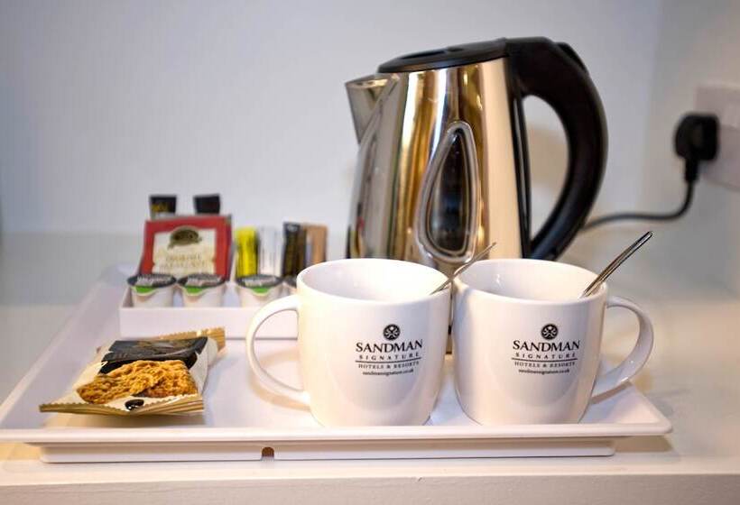 Номер Стандарт Трехместный, Sandman Signature London Gatwick