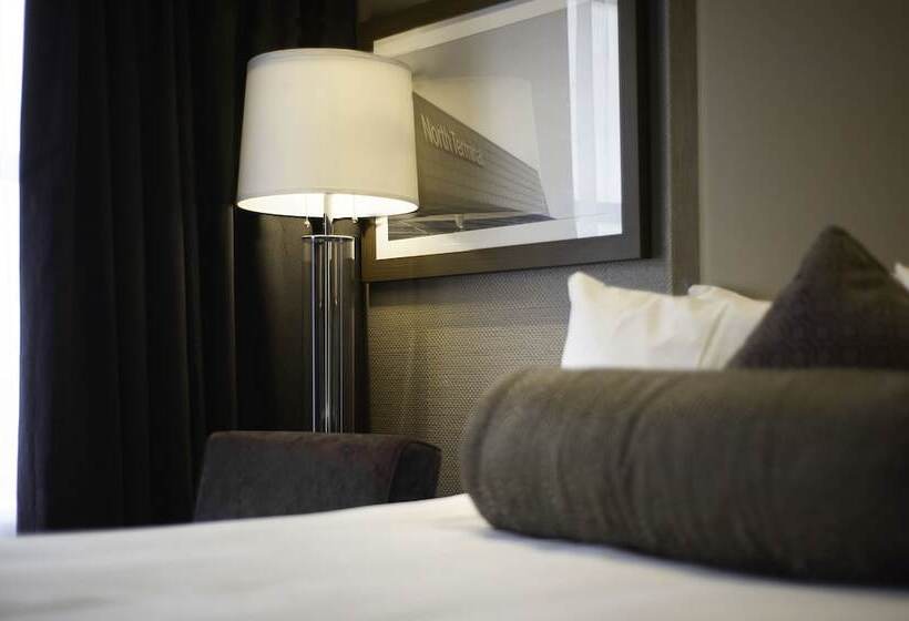 Номер Стандарт Трехместный, Sandman Signature London Gatwick