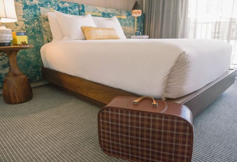 جناح غرفتين نوم, The Surfjack Hotel & Swim Club