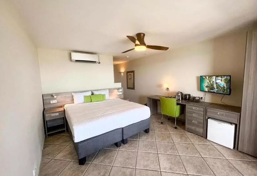 اتاق استاندارد, Lionsdive Beach Resort