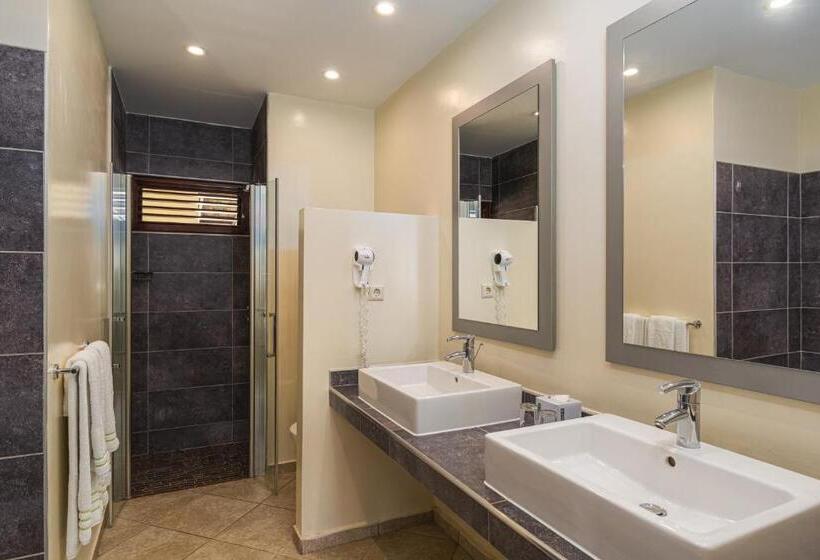 2ベッドルームデラックスアパートメント, Lionsdive Beach Resort