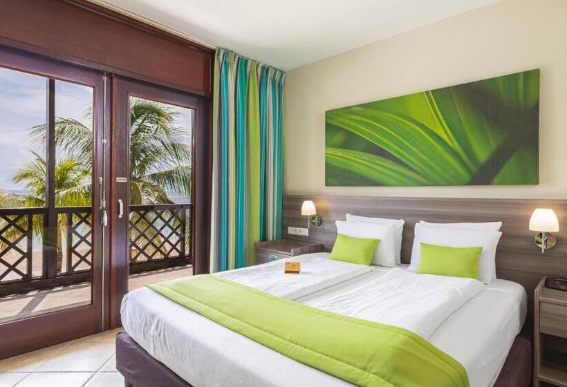2 Bedrooms Suite Sea View, Lionsdive Beach Resort
