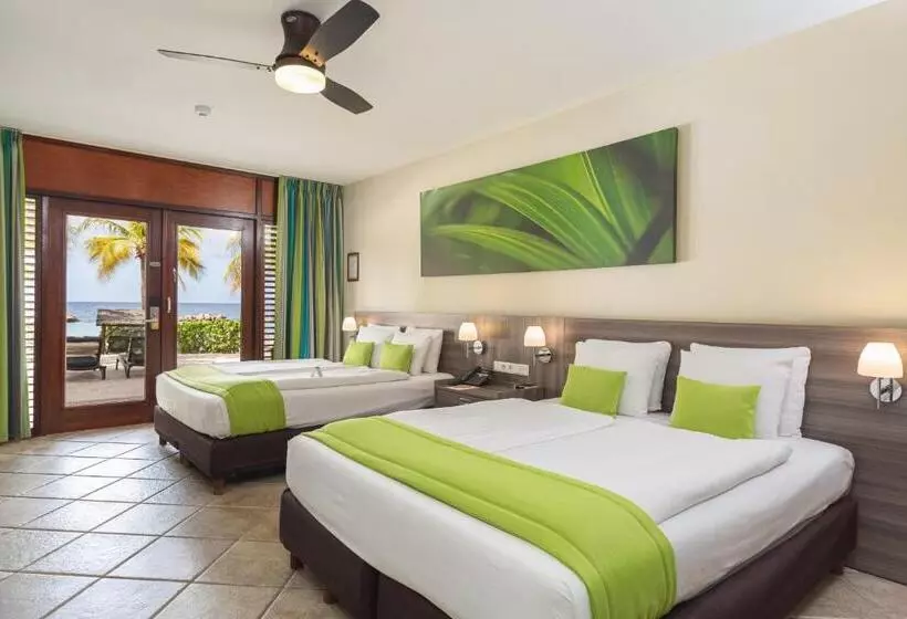 کابین, Lionsdive Beach Resort