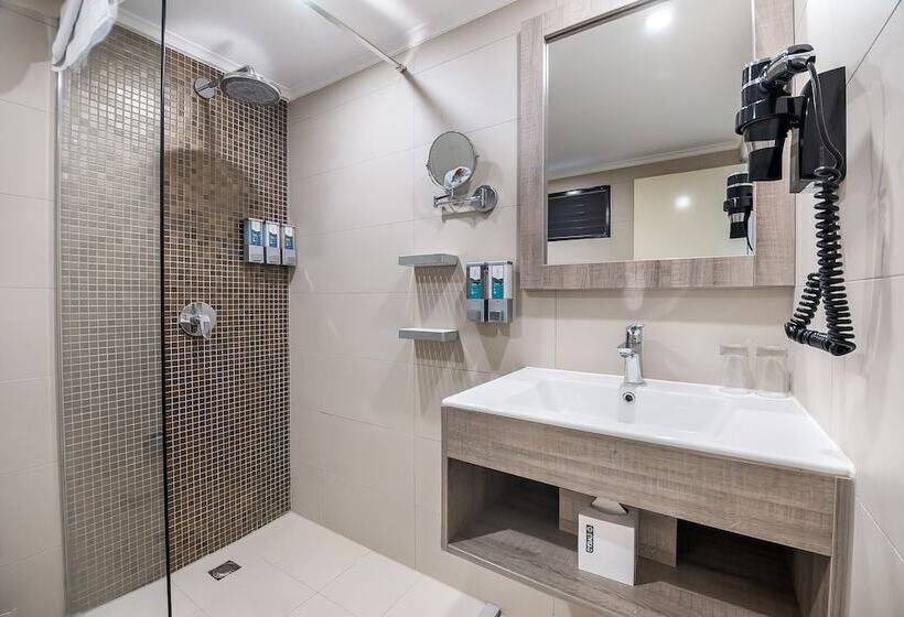 اتاق استاندارد, Lionsdive Beach Resort