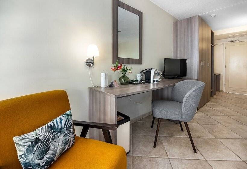 اتاق استاندارد, Lionsdive Beach Resort