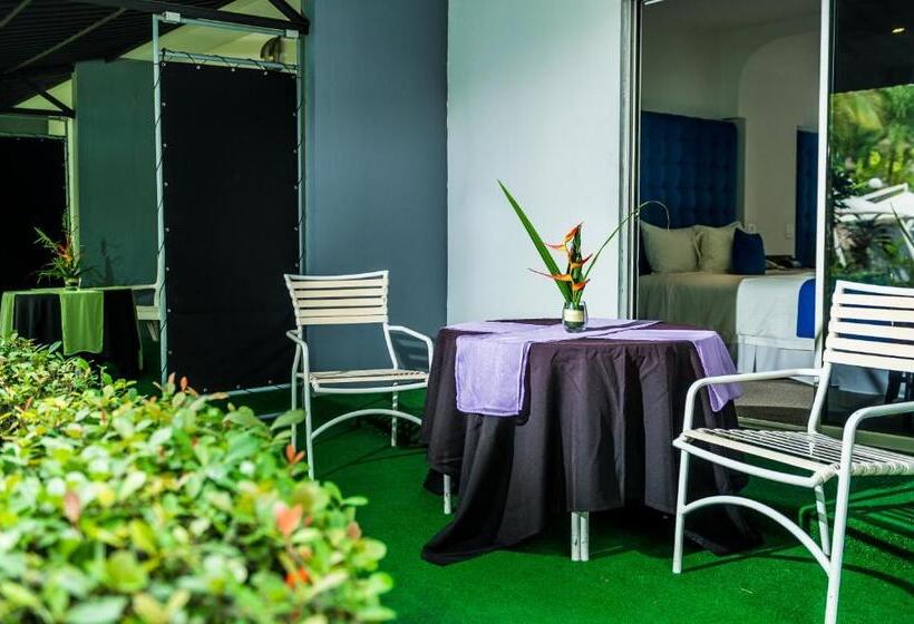 غرفة سوبيريور مزوَّدة بتراس, Riande Aeropuerto Hotel Casino