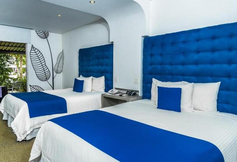 Номер Superior с Балконом, Riande Aeropuerto Hotel Casino