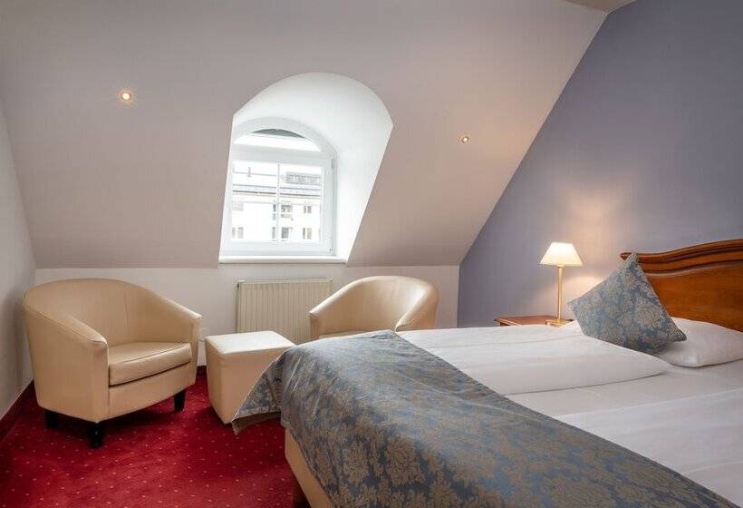 اتاق استاندارد, Am Mirabellplatz