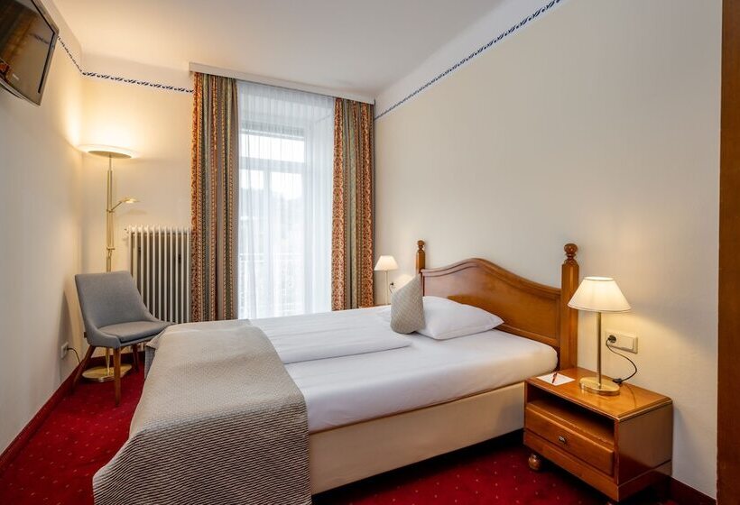 اتاق استاندارد, Am Mirabellplatz