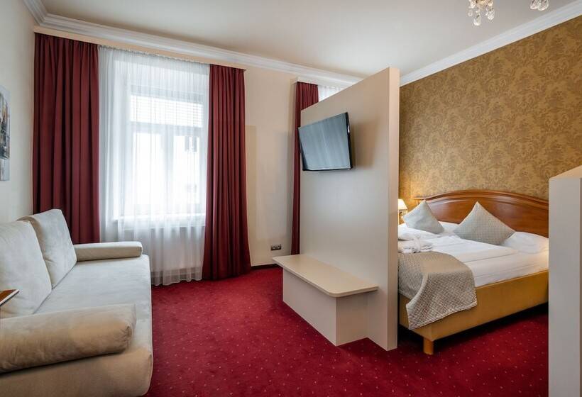 اتاق خانوادگی, Am Mirabellplatz