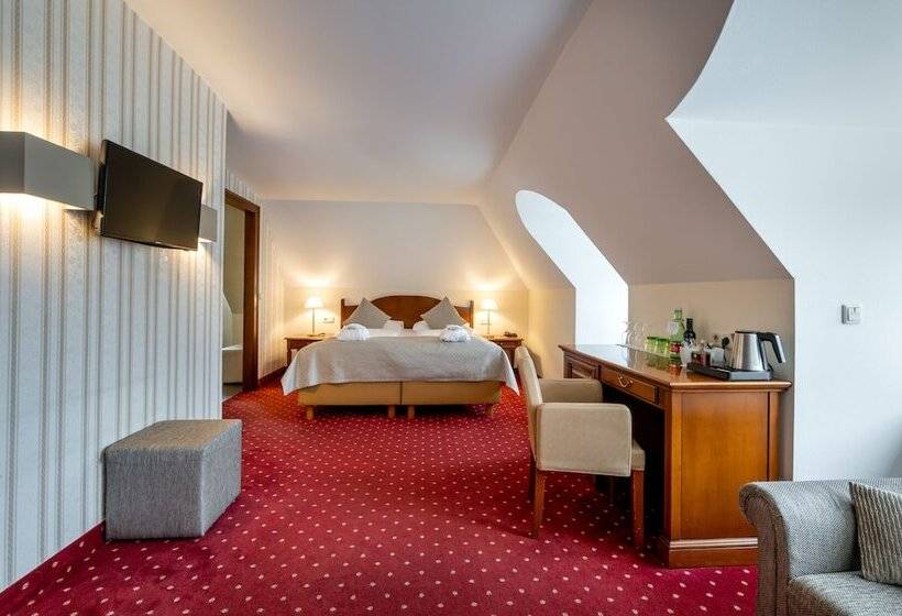 اتاق خانوادگی, Am Mirabellplatz