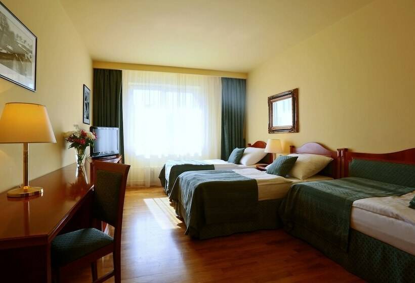 اتاق استاندارد سه نفره, Belvedere