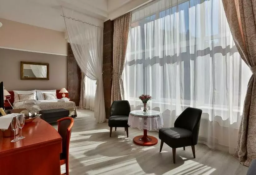 Suite Junior, Belvedere
