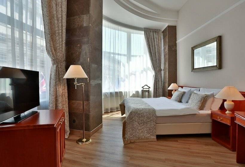 اتاق اجرایی, Belvedere