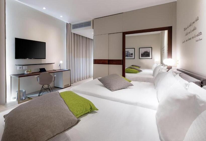 带露台的套间, Canada