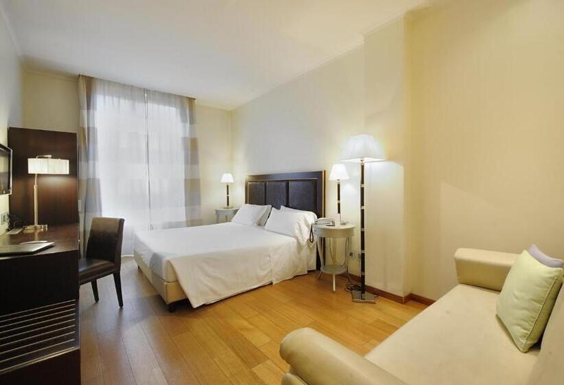 高级大房间, Canada