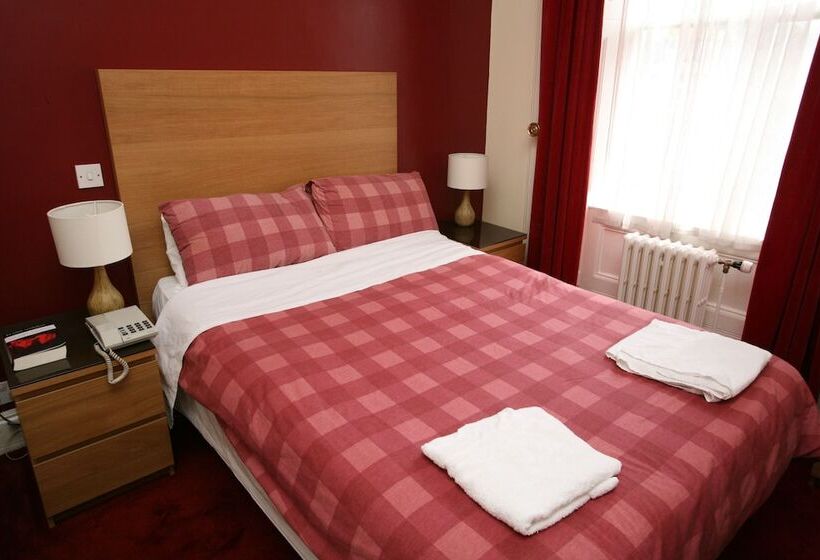 חדר בסיסי, Clifton