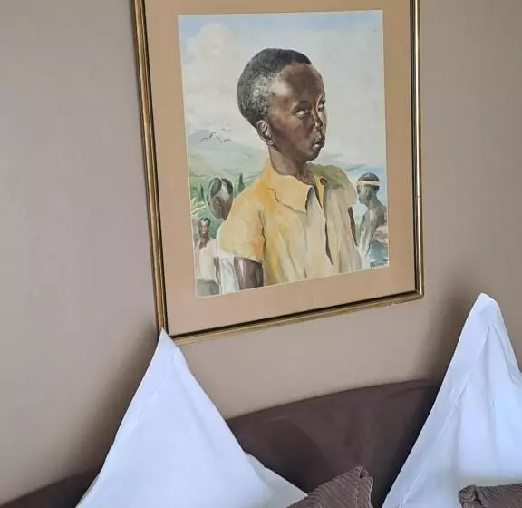 Standard Room, De La Gaichel