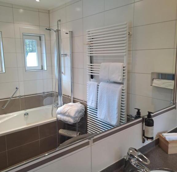 اتاق لوکس, De La Gaichel