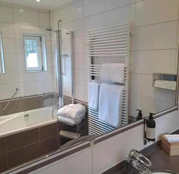 Deluxe Room, De La Gaichel