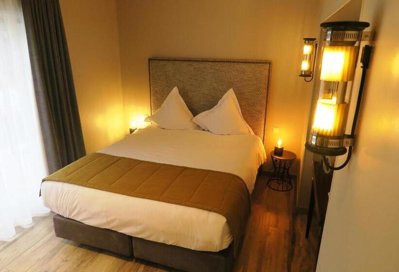 اتاق استاندارد, De La Gaichel