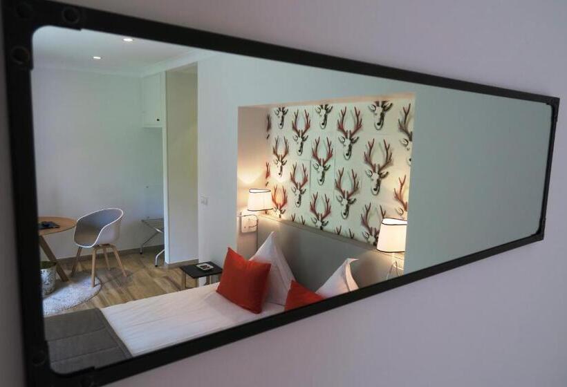 اتاق استاندارد, De La Gaichel