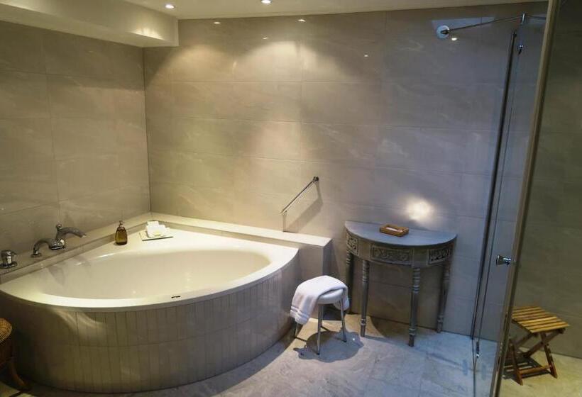 سوییت جونیور, De La Gaichel