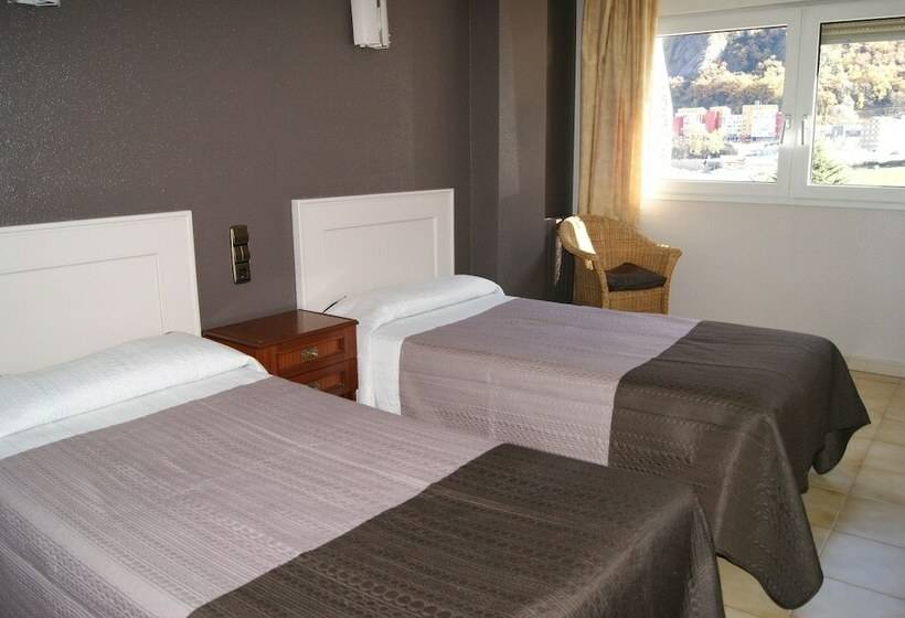 اتاق استاندارد, Font Del Marge