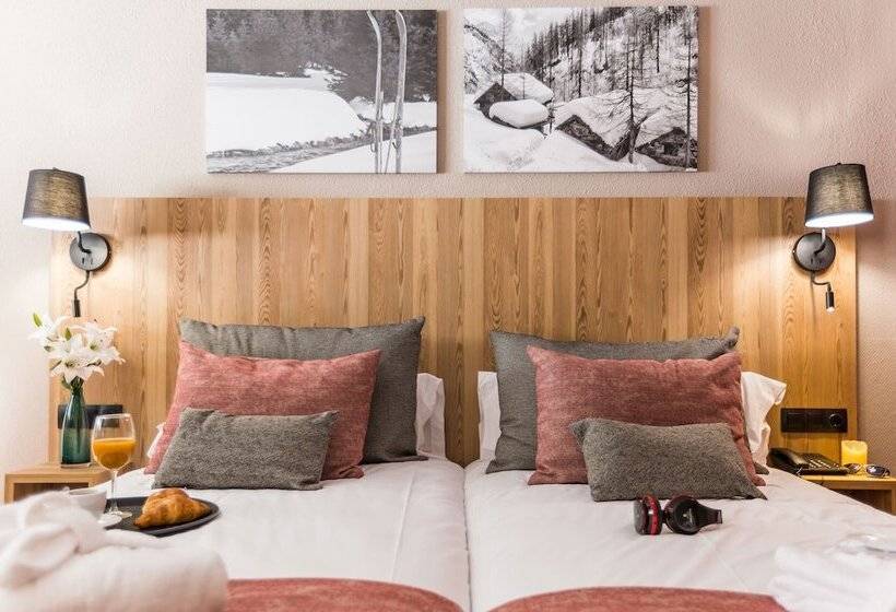 Camera Standard Interiore, Grand Pas by Nexta