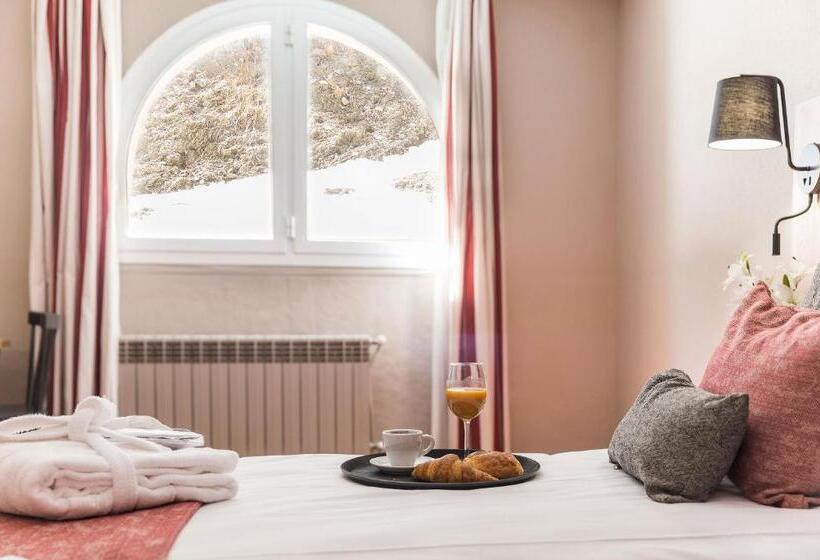 Camera Standard, Grand Pas by Nexta