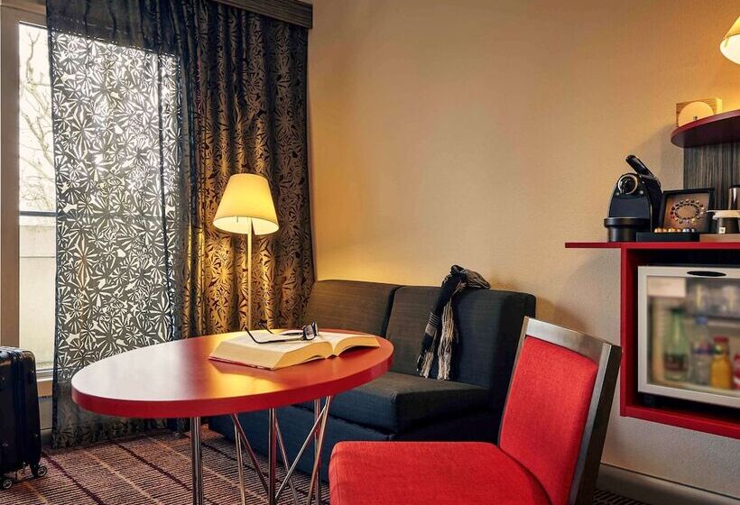 家庭间, Hôtel Mercure Blois Centre