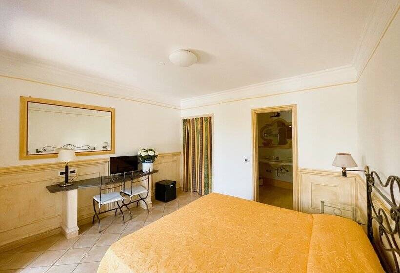 スーペリアールーム, Lord Byron