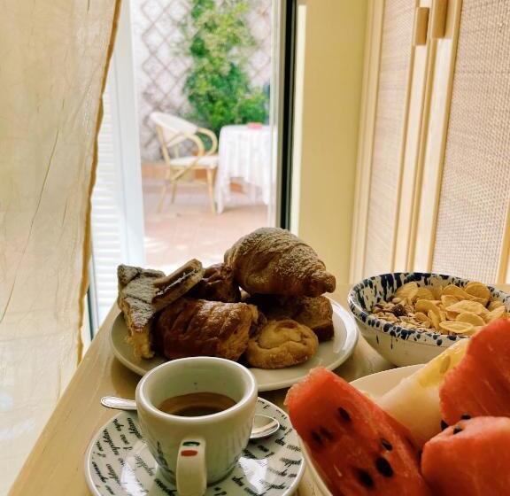 غرفة قياسية, Lord Byron