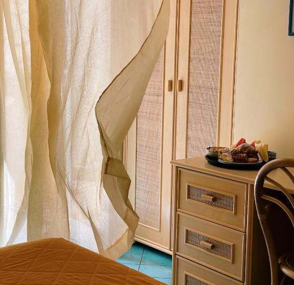 标准间, Lord Byron