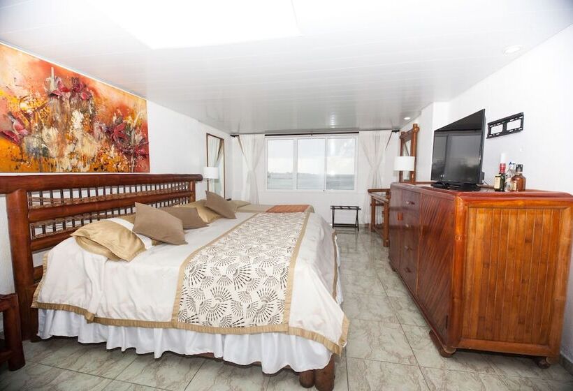 חדר סטנדרט, Lord Pierre