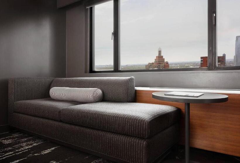 스탠다드 룸 킹사이즈 침대, New York Marriott Downtown
