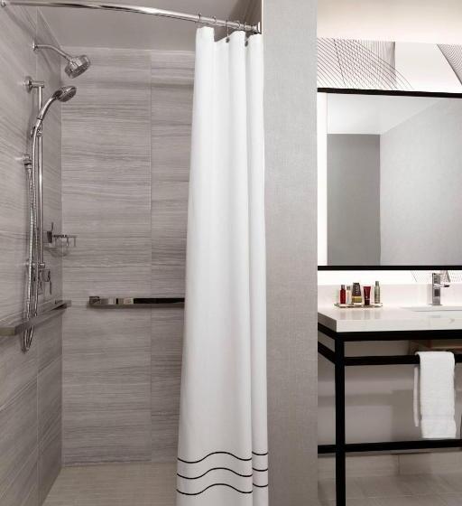 带观景的豪华间, New York Marriott Downtown