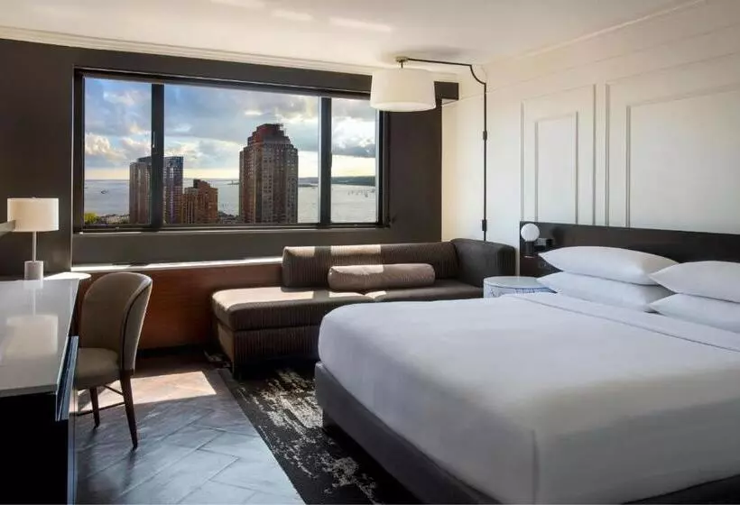 اتاق لوکس با چشم‌انداز, New York Marriott Downtown
