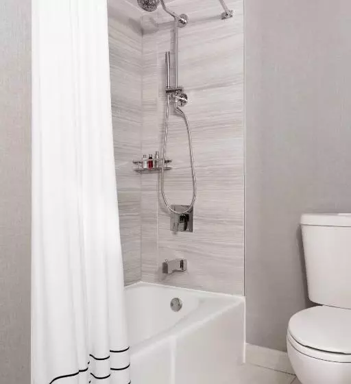 Deluxe room with river view, New York Marriott Downtown