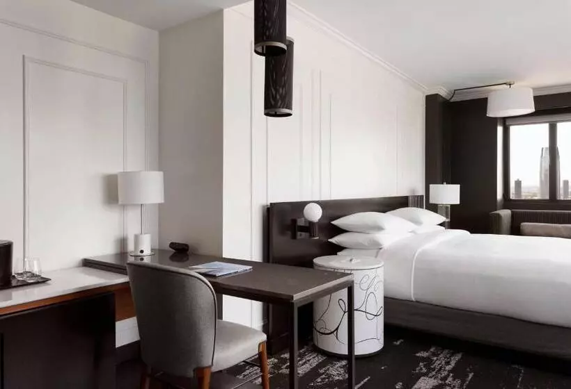 سوئیت جونیور با تخت بزرگ, New York Marriott Downtown