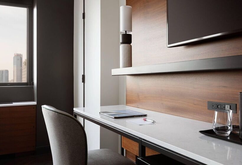带观景的豪华间, New York Marriott Downtown