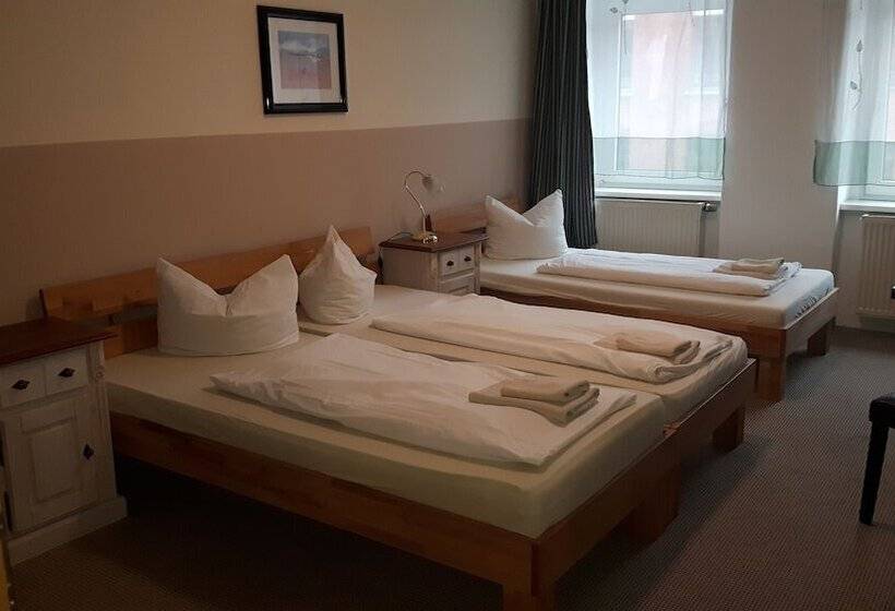 标准三人间, & Pension Plagwitzer Hof