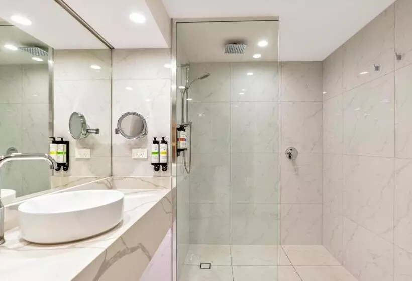 Habitació Deluxe Llit King amb Vistes, Pullman Cairns International