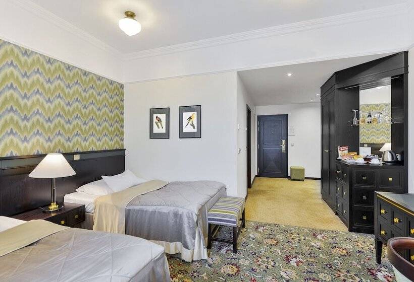 اتاق سوپریور, Savoy Prague