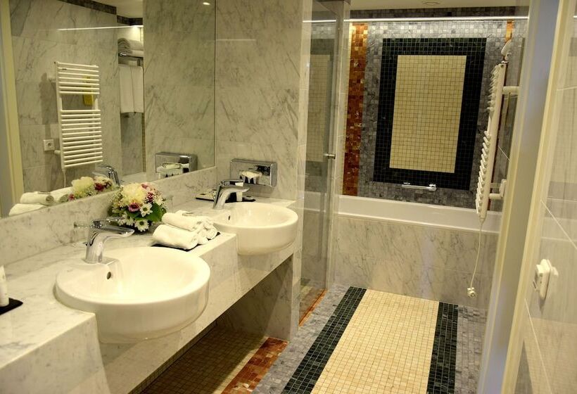 Suite with Terrace, Savoy Prague