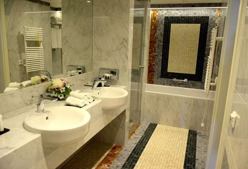Suite with Terrace, Savoy Prague