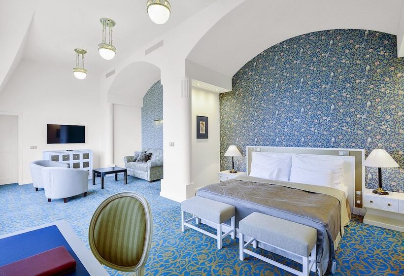 Suite with Terrace, Savoy Prague