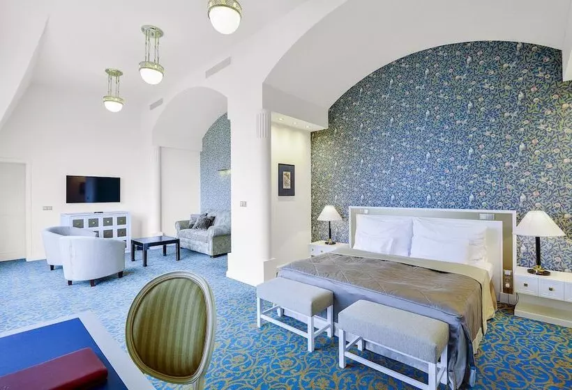 Suite with Terrace, Savoy Prague