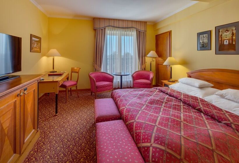 اتاق استاندارد, Savoy Prague